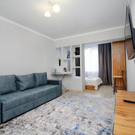 Cozy Studio In The Best Area! 5 Almaty Luaran gambar