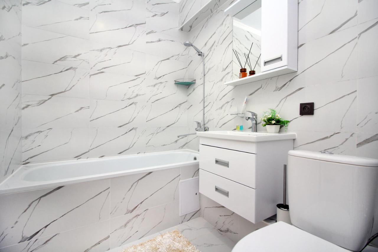 Cozy Studio In The Best Area! 5 Almaty Luaran gambar