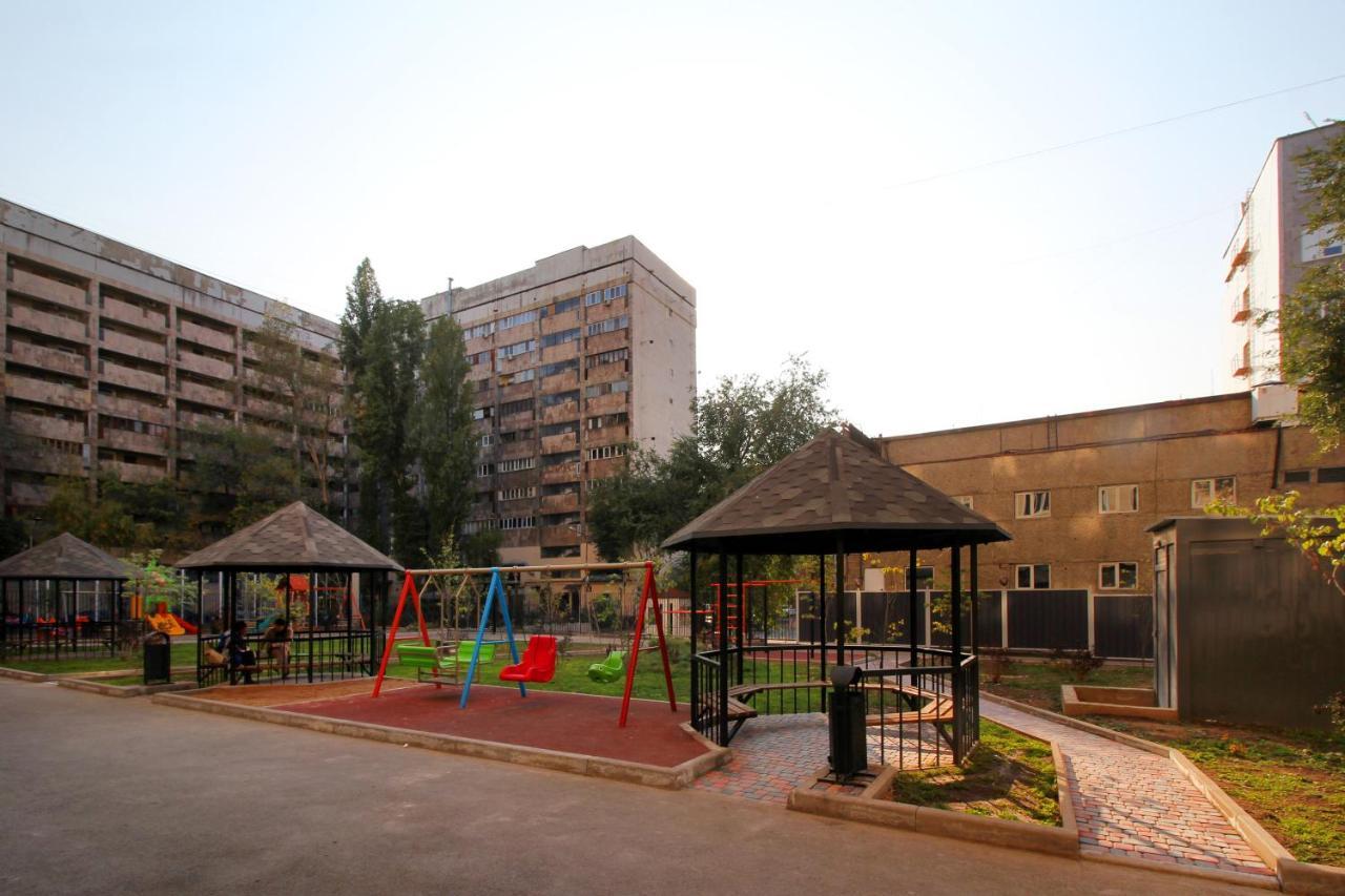 Cozy Studio In The Best Area! 5 Almaty Luaran gambar